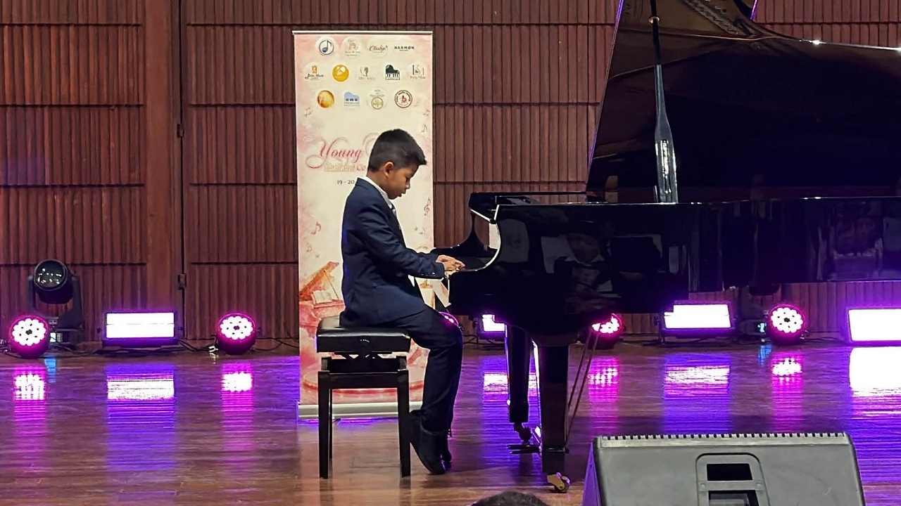 2569_IMG_6148_-_Nok_Piyaporn.jpg
