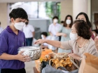 กิจกรรมทำบุญตักบาตรข้าวสารอาหารแห้ง ปีการศึกษา 2566 ครั้งที่ ... Image 40