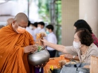 กิจกรรมทำบุญตักบาตรข้าวสารอาหารแห้ง ปีการศึกษา 2566 ครั้งที่ ... Image 63