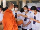 พิธีทำบุญตักบาตร ครั้งที่ 4 ปีการศึกษา 2566 และกิจกรรมต้อนรั ... Image 99