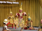 การแสดงโขน เนื่องในงานเฉลิมพระเกียรติครบรอบ 72 พรรษา พระบาทส ... Image 105