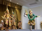 การแสดงโขน เนื่องในงานเฉลิมพระเกียรติครบรอบ 72 พรรษา พระบาทส ... Image 195