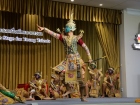 การแสดงโขน เนื่องในงานเฉลิมพระเกียรติครบรอบ 72 พรรษา พระบาทส ... Image 209