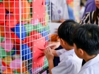 การจำหน่ายอาหาร เครื่องดื่ม และช้อนไข่ลุ้นโชค ก่อนงานประจำปี ... Image 351