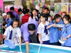 การจำหน่ายอาหาร เครื่องดื่ม และช้อนไข่ลุ้นโชค ก่อนงานประจำปี ... Image 377