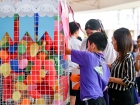 การจำหน่ายอาหาร เครื่องดื่ม และช้อนไข่ลุ้นโชค ก่อนงานประจำปี ... Image 388