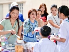 การจำหน่ายอาหาร เครื่องดื่ม และช้อนไข่ลุ้นโชค ก่อนงานประจำปี ... Image 404