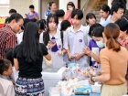 การจำหน่ายอาหาร เครื่องดื่ม และช้อนไข่ลุ้นโชค ก่อนงานประจำปี ... Image 419