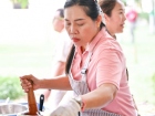 การจำหน่ายอาหาร เครื่องดื่ม และช้อนไข่ลุ้นโชค ก่อนงานประจำปี ... Image 443