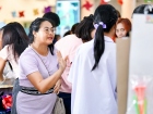 การจำหน่ายอาหาร เครื่องดื่ม และช้อนไข่ลุ้นโชค ก่อนงานประจำปี ... Image 449