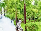 การฉีดพ่นหมอกควันกำจัดยุง เตรียมความพร้อมก่อนเปิดภาคเรียน ปี ... Image 4