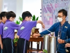 กิจกรรมหล่อเทียน เนื่องในวันอาสาฬหบูชาและวันเข้าพรรษา ประจำป ... Image 75