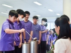 กิจกรรมหล่อเทียน เนื่องในวันอาสาฬหบูชาและวันเข้าพรรษา ประจำป ... Image 171