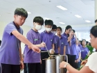 กิจกรรมหล่อเทียน เนื่องในวันอาสาฬหบูชาและวันเข้าพรรษา ประจำป ... Image 174