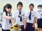 กิจกรรมหล่อเทียน เนื่องในวันอาสาฬหบูชาและวันเข้าพรรษา ประจำป ... Image 220