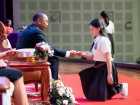 พิธีมอบประกาศนียบัตรแก่ผู้สำเร็จการศึกษาตามหลักสูตรการศึกษาข ... Image 178