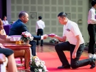 พิธีมอบประกาศนียบัตรแก่ผู้สำเร็จการศึกษาตามหลักสูตรการศึกษาข ... Image 200