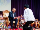 พิธีมอบประกาศนียบัตรแก่ผู้สำเร็จการศึกษาตามหลักสูตรการศึกษาข ... Image 217