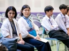 พิธีมอบประกาศนียบัตรแก่ครอบครัวเจ้าภาพ โครงการแลกเปลี่ยนการศ ... Image 13
