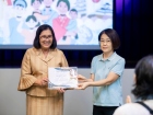 พิธีมอบประกาศนียบัตรแก่ครอบครัวเจ้าภาพ โครงการแลกเปลี่ยนการศ ... Image 31