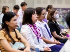 พิธีมอบประกาศนียบัตรแก่ครอบครัวเจ้าภาพ โครงการแลกเปลี่ยนการศ ... Image 112