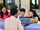 นิทรรศการภาษาต่างประเทศ สัปดาห์สนทนาศิษย์-ลูก ปีการศึกษา 256 ... Image 3