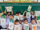 กิจกรรมศิลปะการเพ้นท์กระเป๋าแบบจีน สำหรับนักเรียนระดับชั้นปร ... Image 1