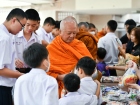 พิธีทำบุญตักบาตร เพื่อถวายเป็นพระราชกุศลแด่ สมเด็จพระนางเจ้า ... Image 107