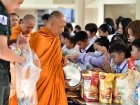 พิธีวันคล้ายวันพระบรมราชสมภพ ของพระบาทสมเด็จพระบรมชนกาธิเบศร ... Image 48