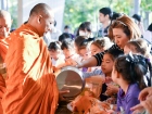 พิธีวันคล้ายวันพระบรมราชสมภพ ของพระบาทสมเด็จพระบรมชนกาธิเบศร ... Image 84