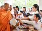 พิธีวันคล้ายวันพระบรมราชสมภพ ของพระบาทสมเด็จพระบรมชนกาธิเบศร ... Image 92