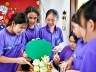 บรรยากาศการทำพานไหว้ครู ปีการศึกษา 2569 Image 99