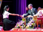 พิธีมอบประกาศนียบัตรแก่ผู้สำเร็จการศึกษาตามหลักสูตรการศึกษาข ... Image 187