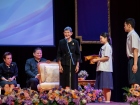 พิธีมอบประกาศนียบัตรแก่ผู้สำเร็จการศึกษาตามหลักสูตรการศึกษาข ... Image 122