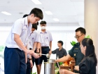 พิธีหล่อเทียนพรรษา เนื่องในวันอาสาฬหบูชาและวันเข้าพรรษา ประจ ... Image 109