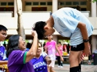 การมอบเหรียญรางวัล และเก็บตกขอบสนาม โครงการกีฬาสีสัมพันธ์ คร ... Image 27