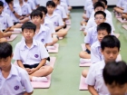 พิธีแสดงตนเป็นพุทธมามกะ ระดับชั้น ป.6 ปีการศึกษา 2569 Image 108