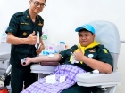 นักศึกษาวิชาทหารร่วมบริจาคโลหิตตามโครงการ “เติมโลหิต เพื่อชา ... Image 1